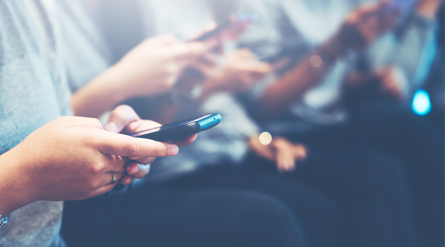 スマホに奪われた「考える力」を取り戻す薬 〜 脳を劇的に整え、キャリアを切り拓く『深い読書』の処方箋 〜